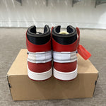 OFF WHITE JORDAN 1 CHICAGO (PRE-OWNED) AA3834101 SIZE 8.5
