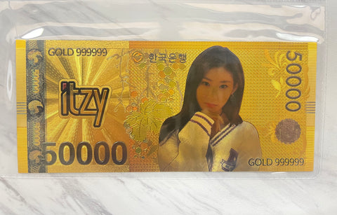 ITZY CURRENCY GOLD CARD IT4