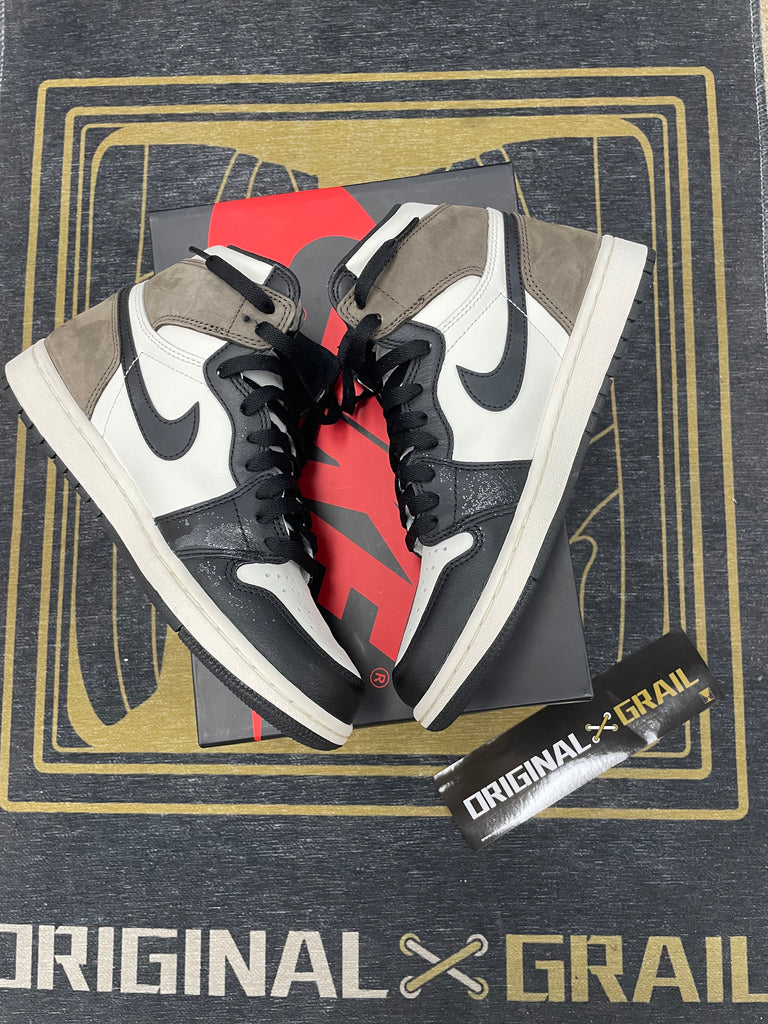 JORDAN 1 RETRO HIGH DARK MOCHA (PRE-OWNED) 555088105 SIZE JORDAN 1 RETRO HIGH DARK MOCHA (PRE-OWNED) 555088105 SIZE