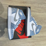 JORDAN 1 RETRO HIGH HYPER ROYAL SMOKE GREY (GS) (PRE-OWNED) 575441402 SIZE 5.5Y